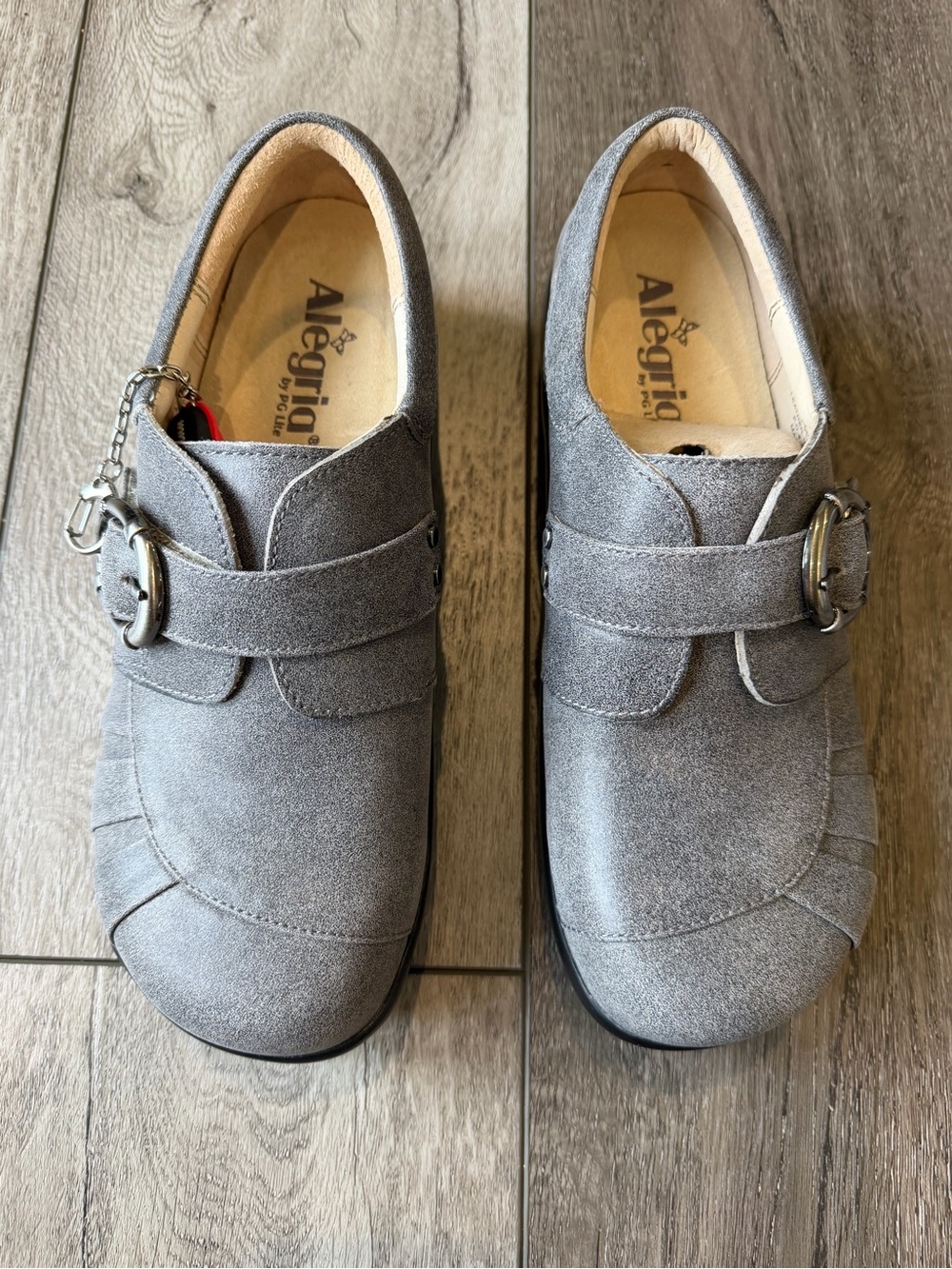 Allegria Khloe KHL-643 Gray Suede Slip-On Clog w/ Distressed Buckle US 8 EUR 38 - Picture 2 of 10